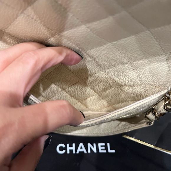 Sold-CHANEL Caviar Quilted Petite Shopping Tote PST - Picture 7 of 16
